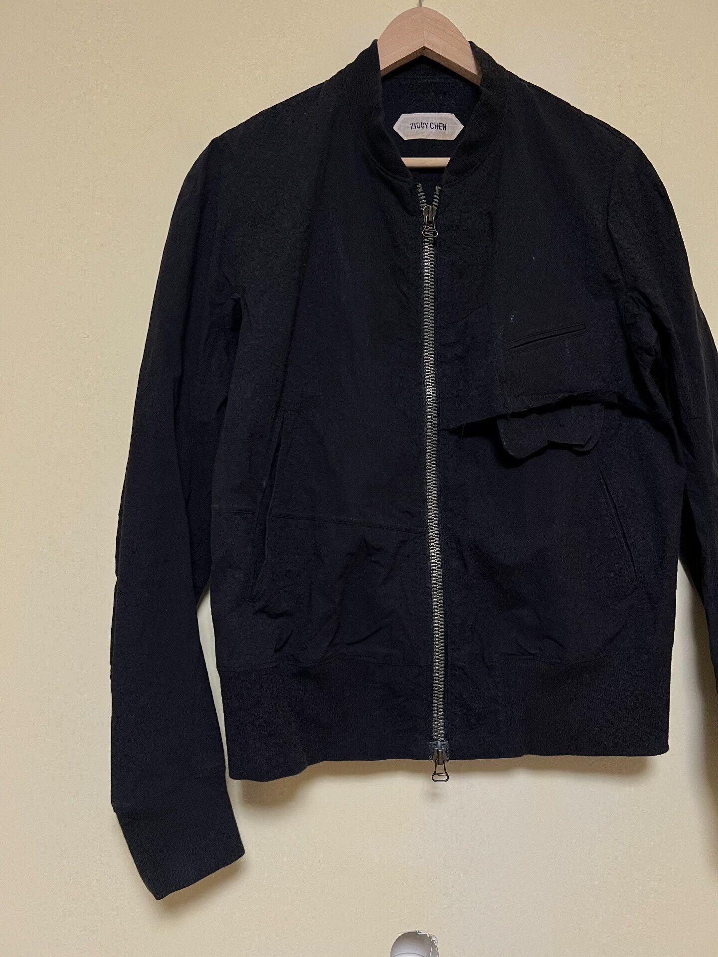 Ziggy Chen MA1 Jacket in Size 46