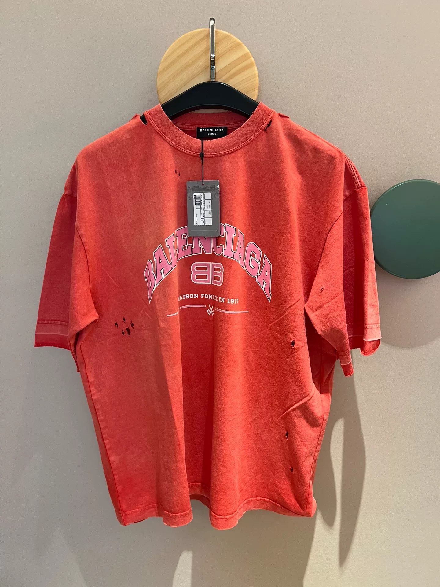 Balenciaga Balenciaga Unisex BB Letter T-shirt Size US S / EU 44-46 / 1 - 2 Thumbnail
