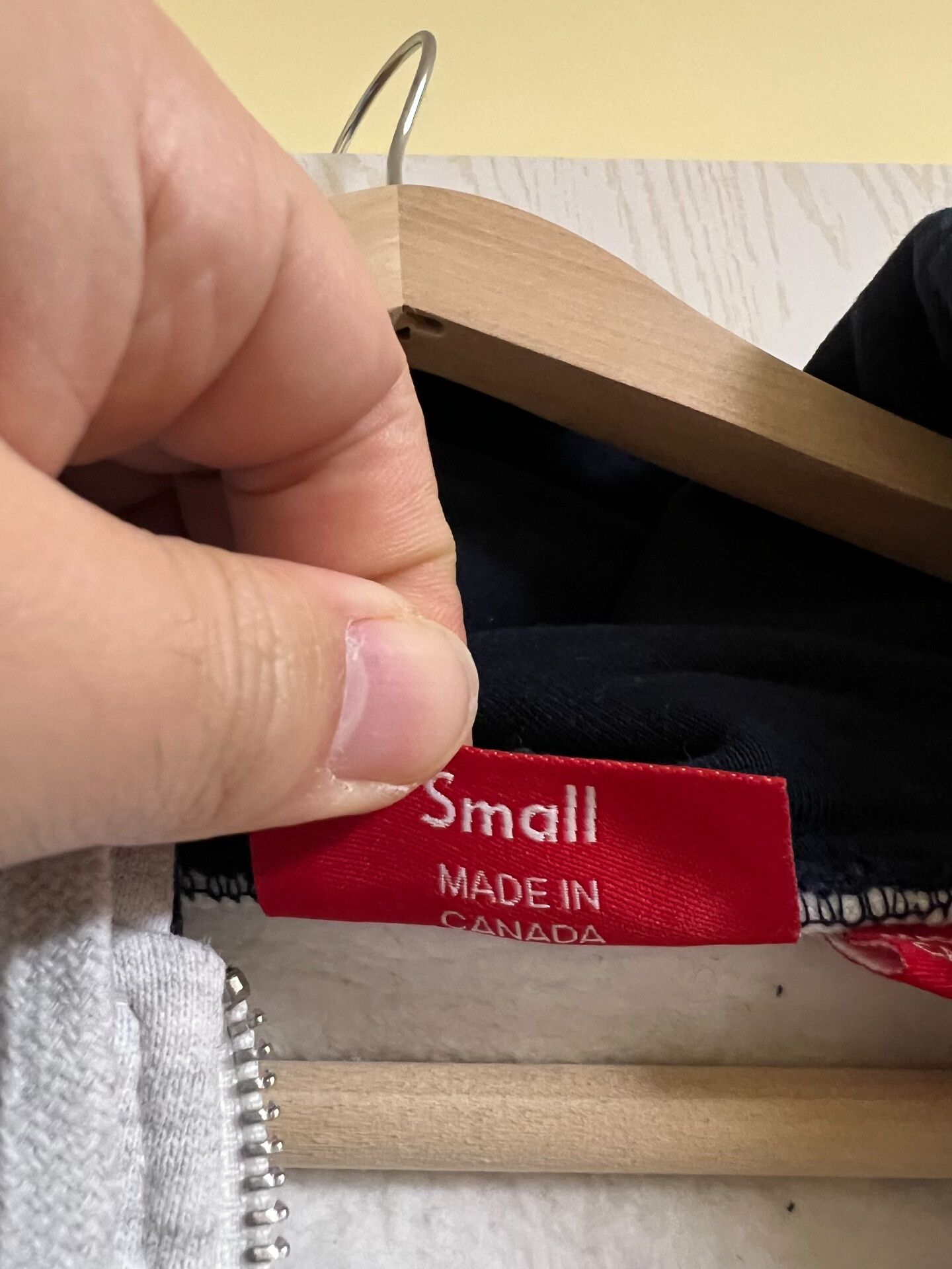Supreme Supreme Gray Zip-Up Hoodie Sweatshirt Size US S / EU 44-46 / 1 - 4 Thumbnail