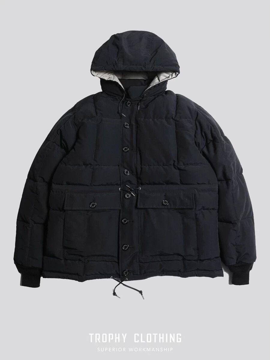 Trophy Clothing Retro Mountain Down Jacket for Outdoor Adventures Size US XS / EU 42 / 0 - 3 Thumbnail