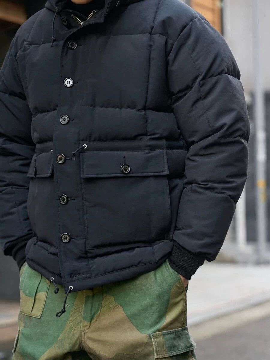 Trophy Clothing Retro Mountain Down Jacket for Outdoor Adventures Size US XS / EU 42 / 0 - 8 Thumbnail