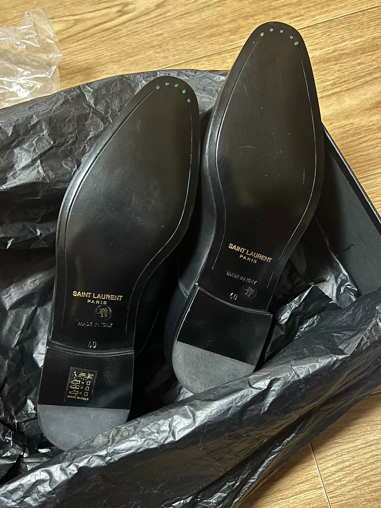 Saint Laurent Paris Saint Laurent Men's Matte Leather Shoes Size US 7 / EU 40 - 4 Thumbnail