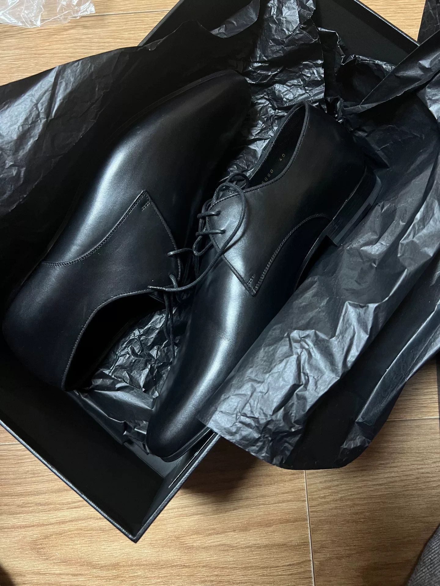 Saint Laurent Paris Saint Laurent Men's Matte Leather Shoes Size US 7 / EU 40 - 8 Thumbnail