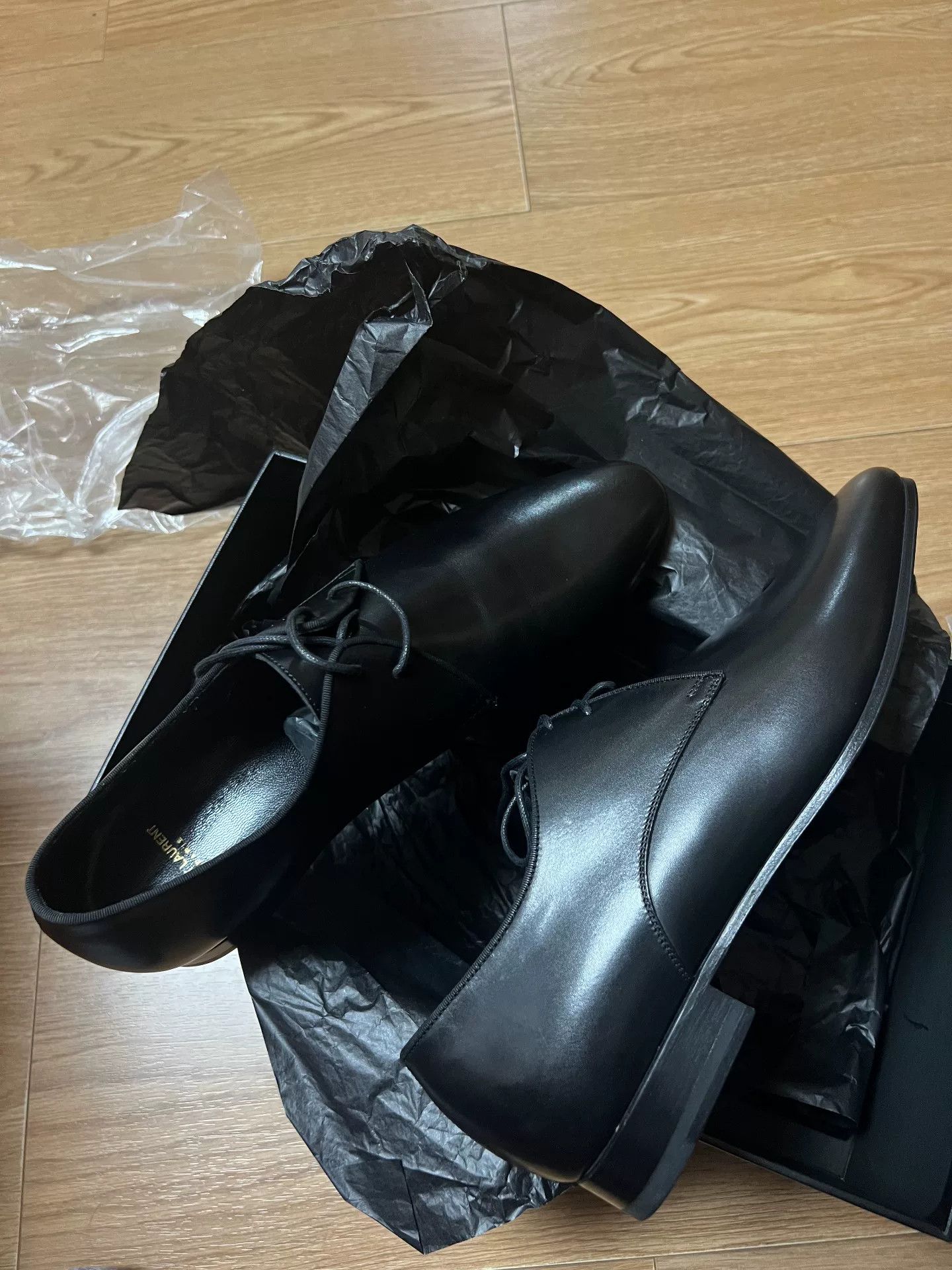 Saint Laurent Paris Saint Laurent Men's Matte Leather Shoes Size US 7 / EU 40 - 3 Thumbnail