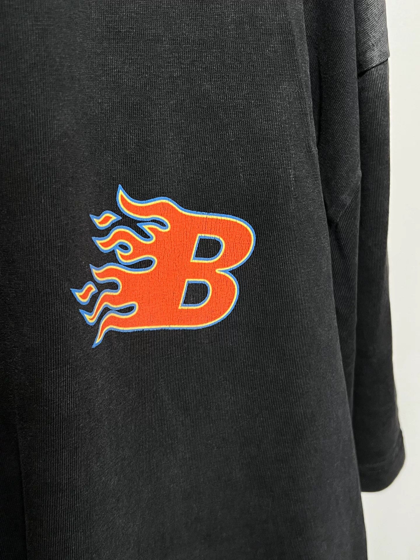 Balenciaga Balenciaga Flame Graphic T-Shirt for Men Size US M / EU 48-50 / 2 - 3 Thumbnail