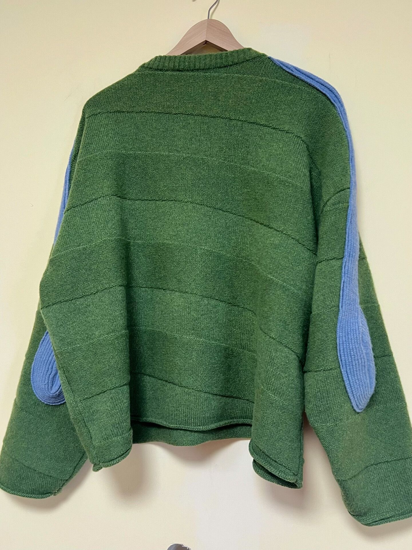Kiko Kostadinov Kiko Kostadinov V-Neck Jumper in Green Size US M / EU 48-50 / 2 - 6 Thumbnail