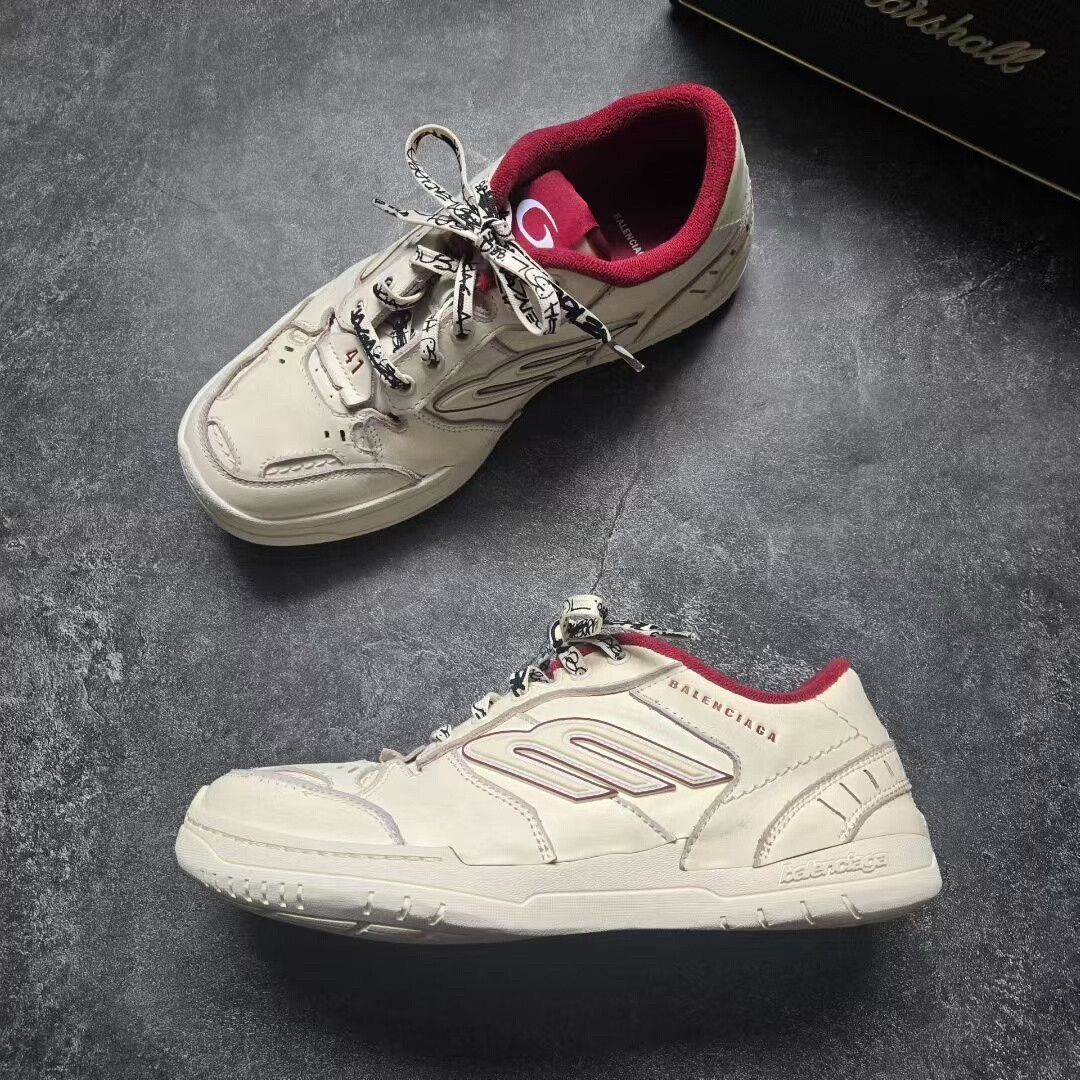Balenciaga balenciaga hamptons white and red sneakers Size US 8 / EU 41 - 9 Thumbnail