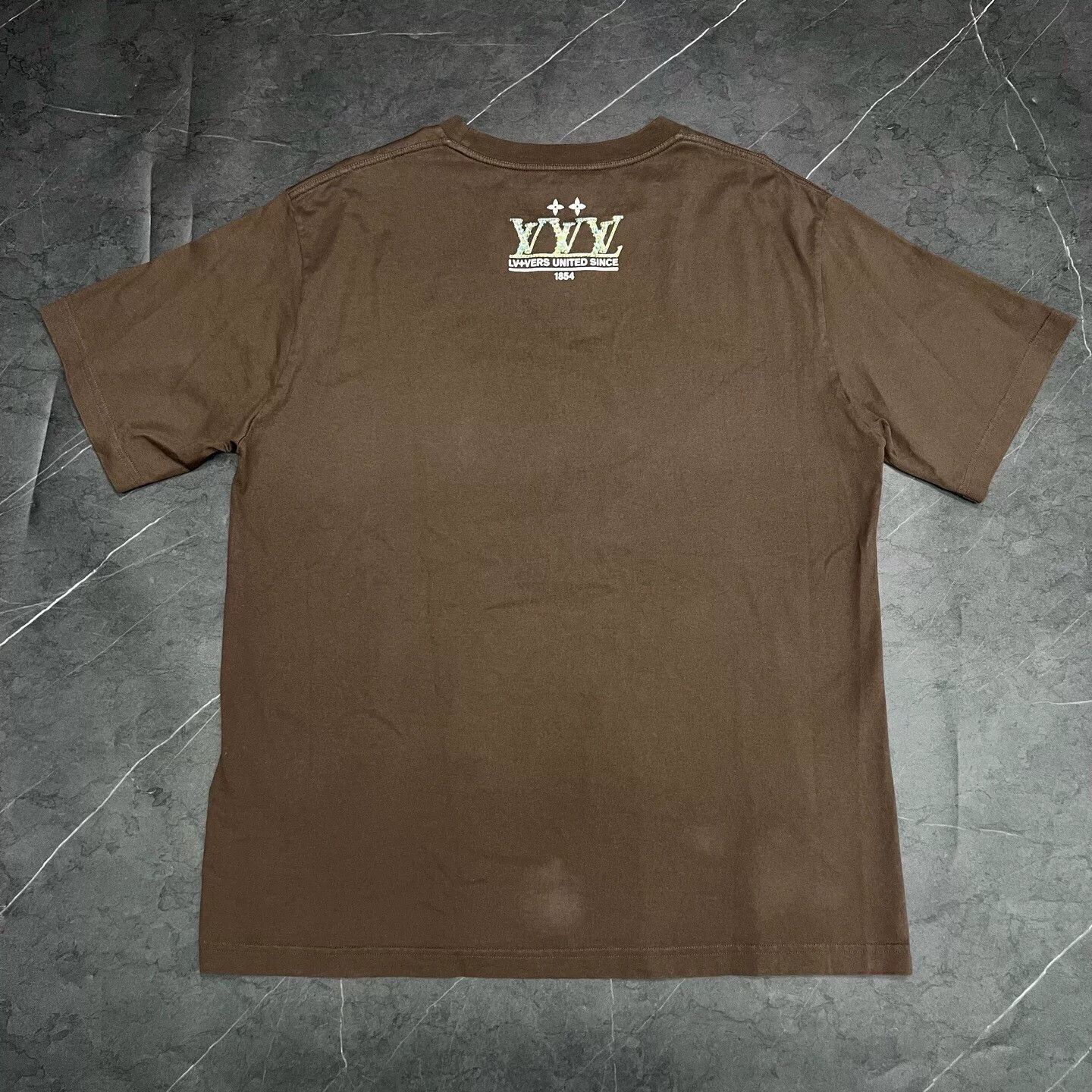 Louis Vuitton louis vuitton brown t-shirt size xxl Size US XXL / EU 58 / 5 - 2 Thumbnail