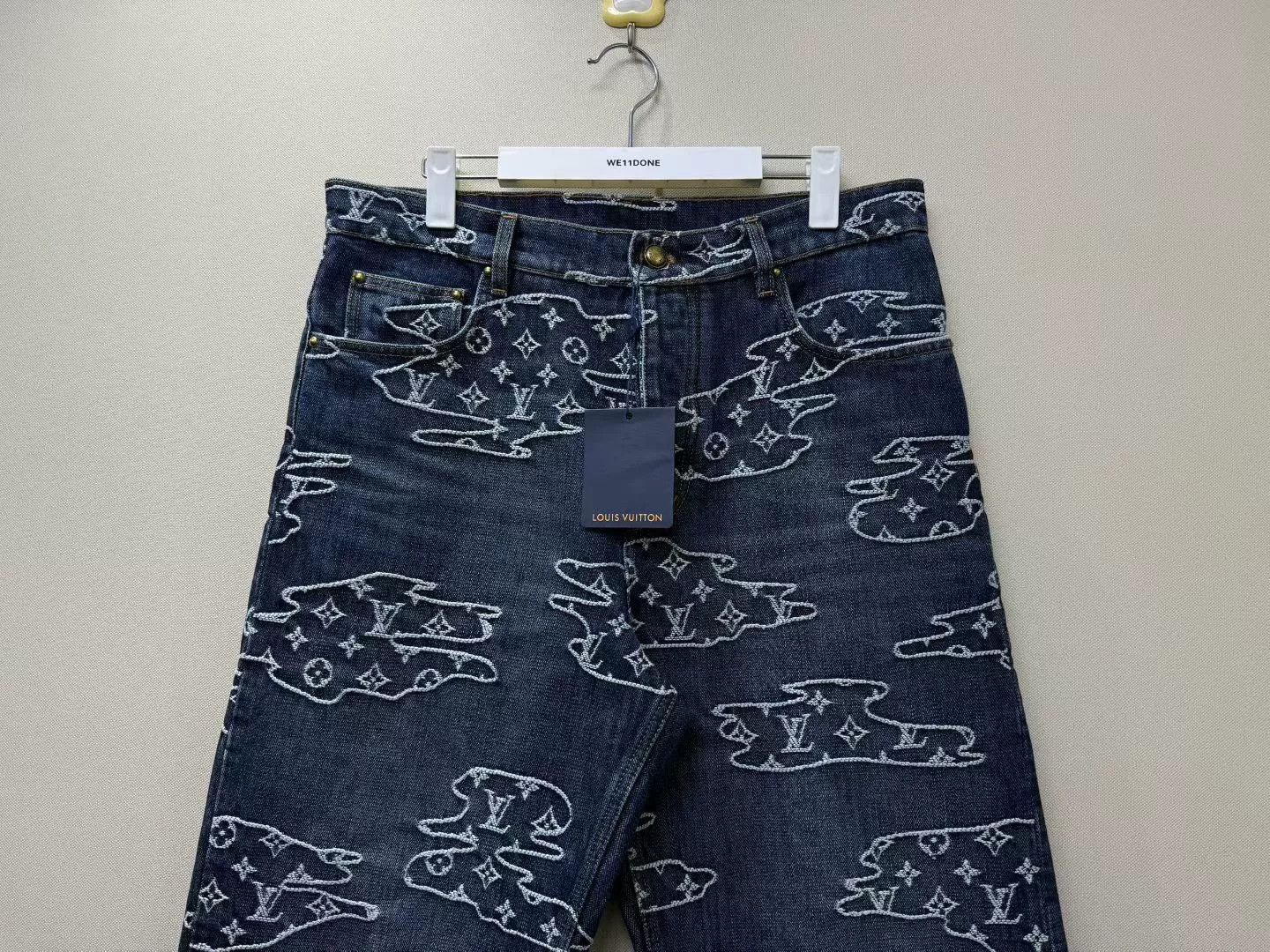 Louis Vuitton louis vuitton cloud logo denim pants Size US 32 / EU 48 - 2 Thumbnail