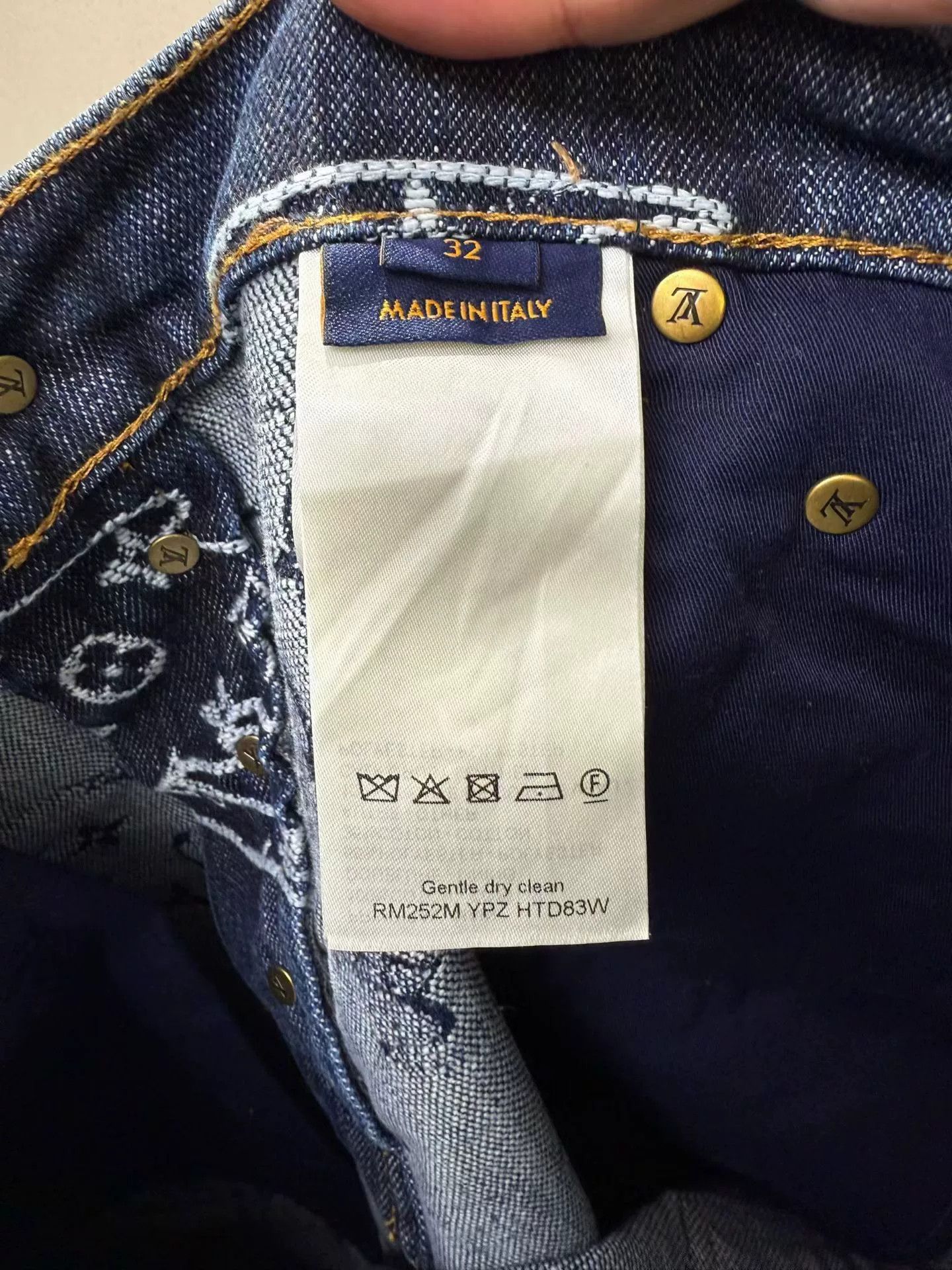 Louis Vuitton louis vuitton cloud logo denim pants Size US 32 / EU 48 - 3 Thumbnail
