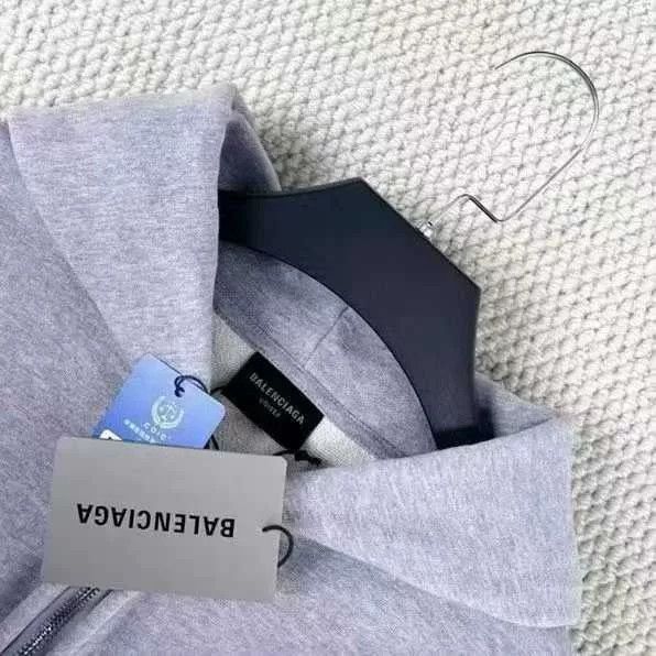 Balenciaga balenciaga planet earth gray hoodie Size US L / EU 52-54 / 3 - 4 Thumbnail