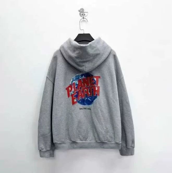 Balenciaga balenciaga planet earth gray hoodie Size US L / EU 52-54 / 3 - 2 Thumbnail
