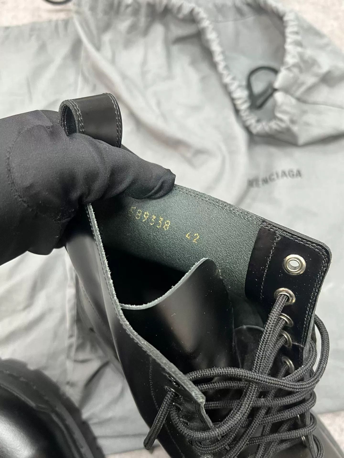 Balenciaga balenciaga black combat boots size 42 Size US 9 / EU 42 - 8 Thumbnail