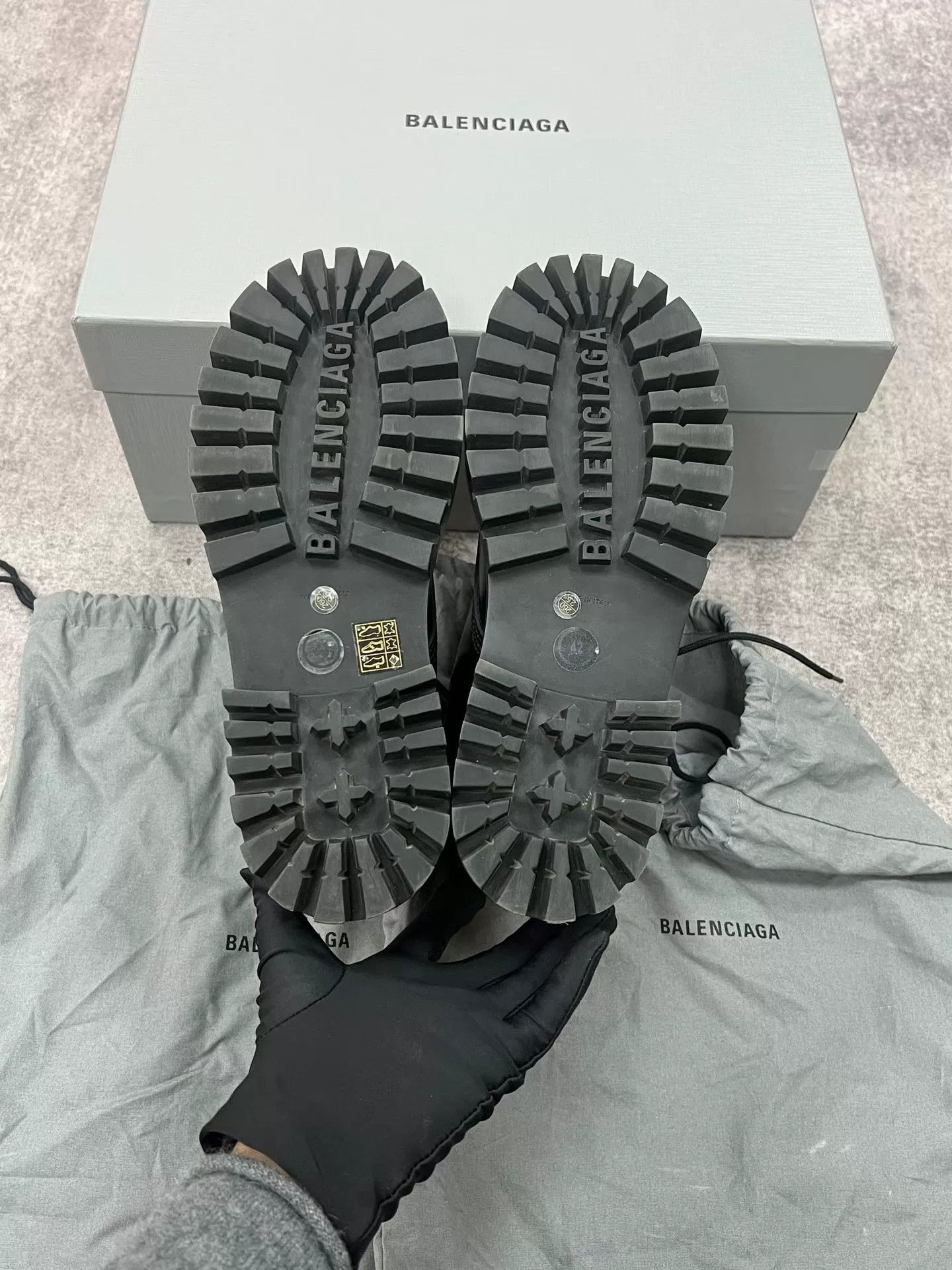 Balenciaga balenciaga black combat boots size 42 Size US 9 / EU 42 - 7 Thumbnail