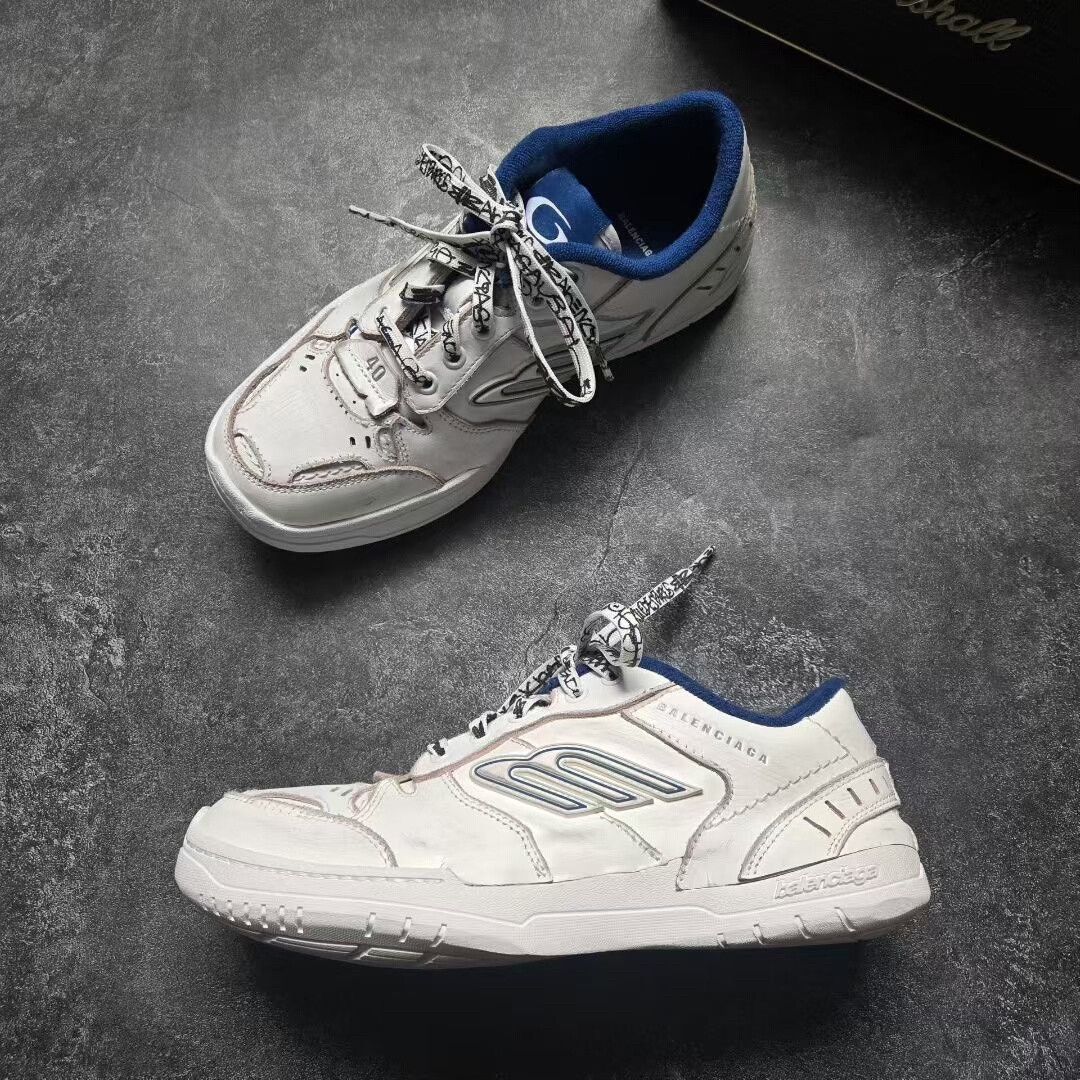 Balenciaga balenciaga hamptons white blue sneakers size 40 Size US 10 / EU 43 - 9 Thumbnail