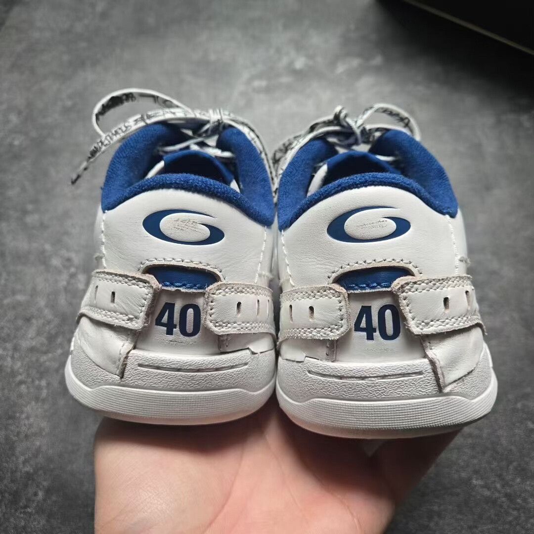 Balenciaga balenciaga hamptons white blue sneakers size 40 Size US 10 / EU 43 - 7 Thumbnail