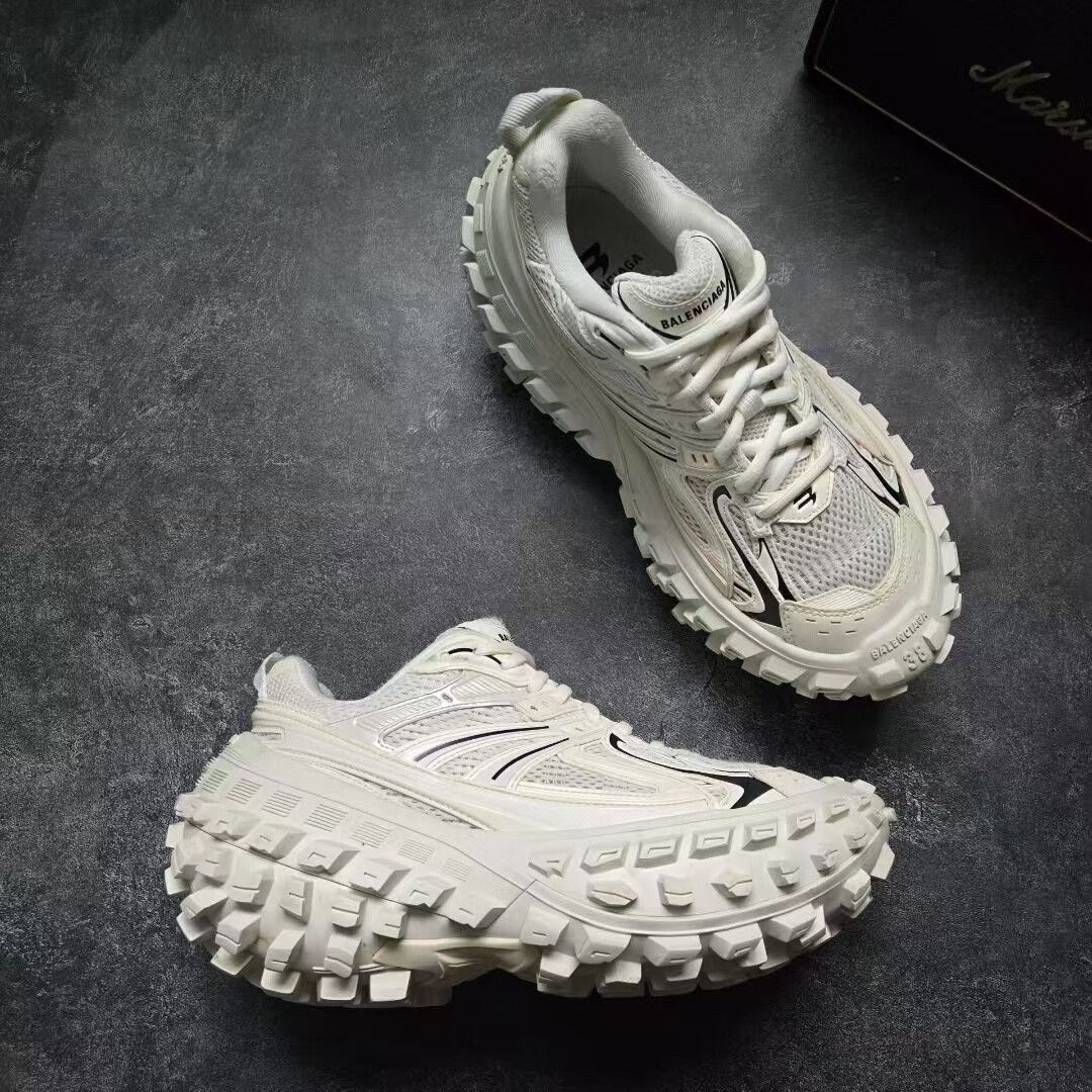 Balenciaga balenciaga defender black and white sneakers Size US 7.5 / EU 40-41 - 6 Thumbnail