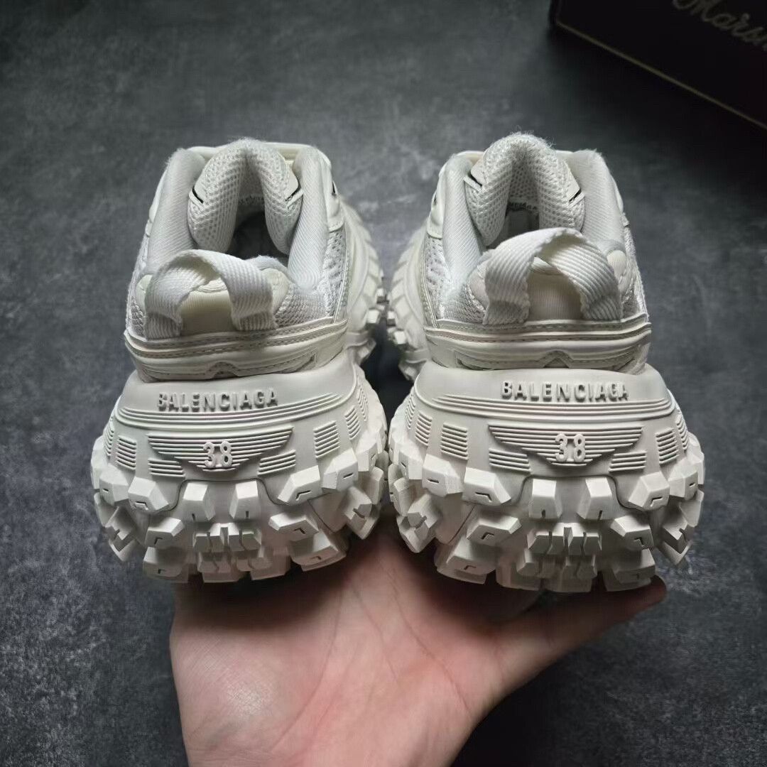 Balenciaga balenciaga defender black and white sneakers Size US 7.5 / EU 40-41 - 3 Thumbnail