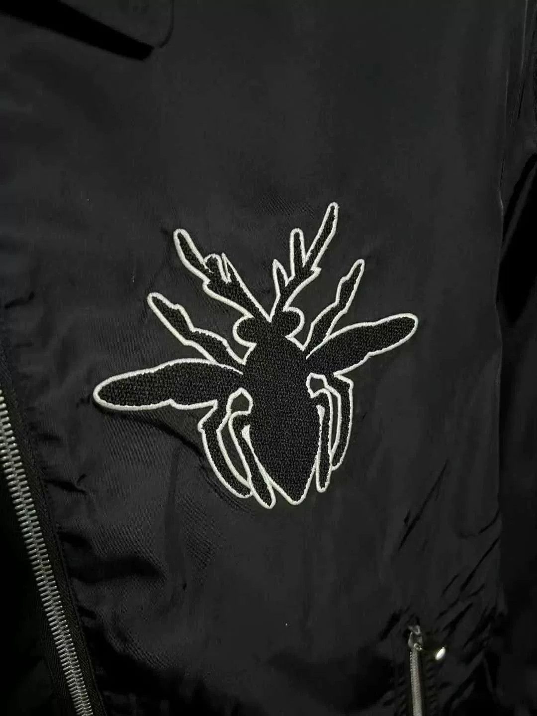 Dior black embroidered logo bee zip jacket Size US L / EU 52-54 / 3 - 3 Thumbnail