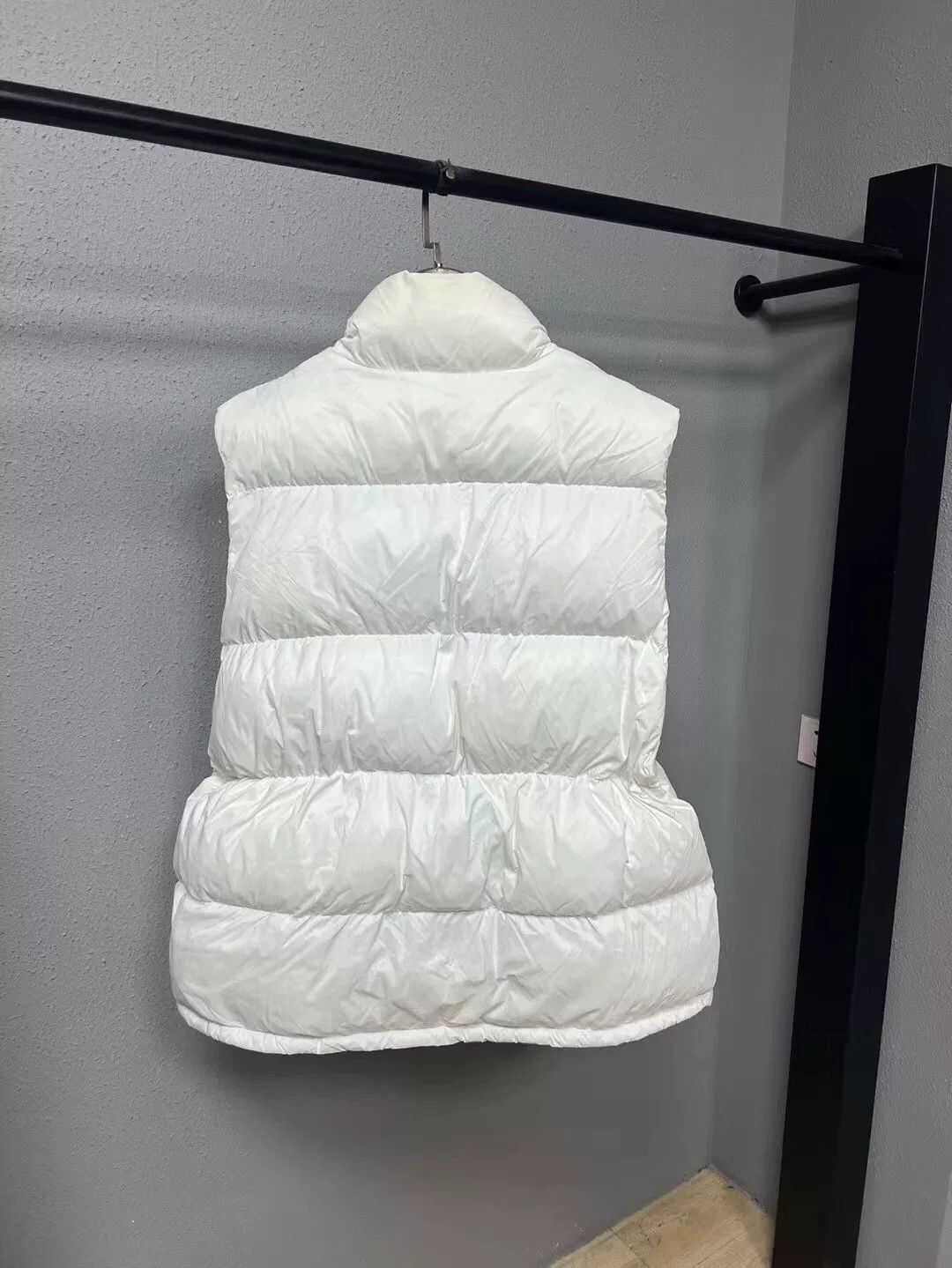 Balenciaga balenciaga white ski vest size 36 Size S / US 4 / IT 40 - 2 Thumbnail