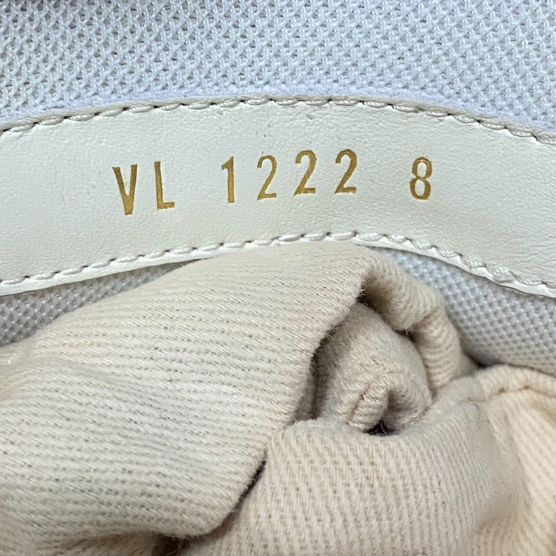 Louis Vuitton Louis Vuitton White LV Trainer Sneakers Size US 8 / EU 41 - 8 Thumbnail