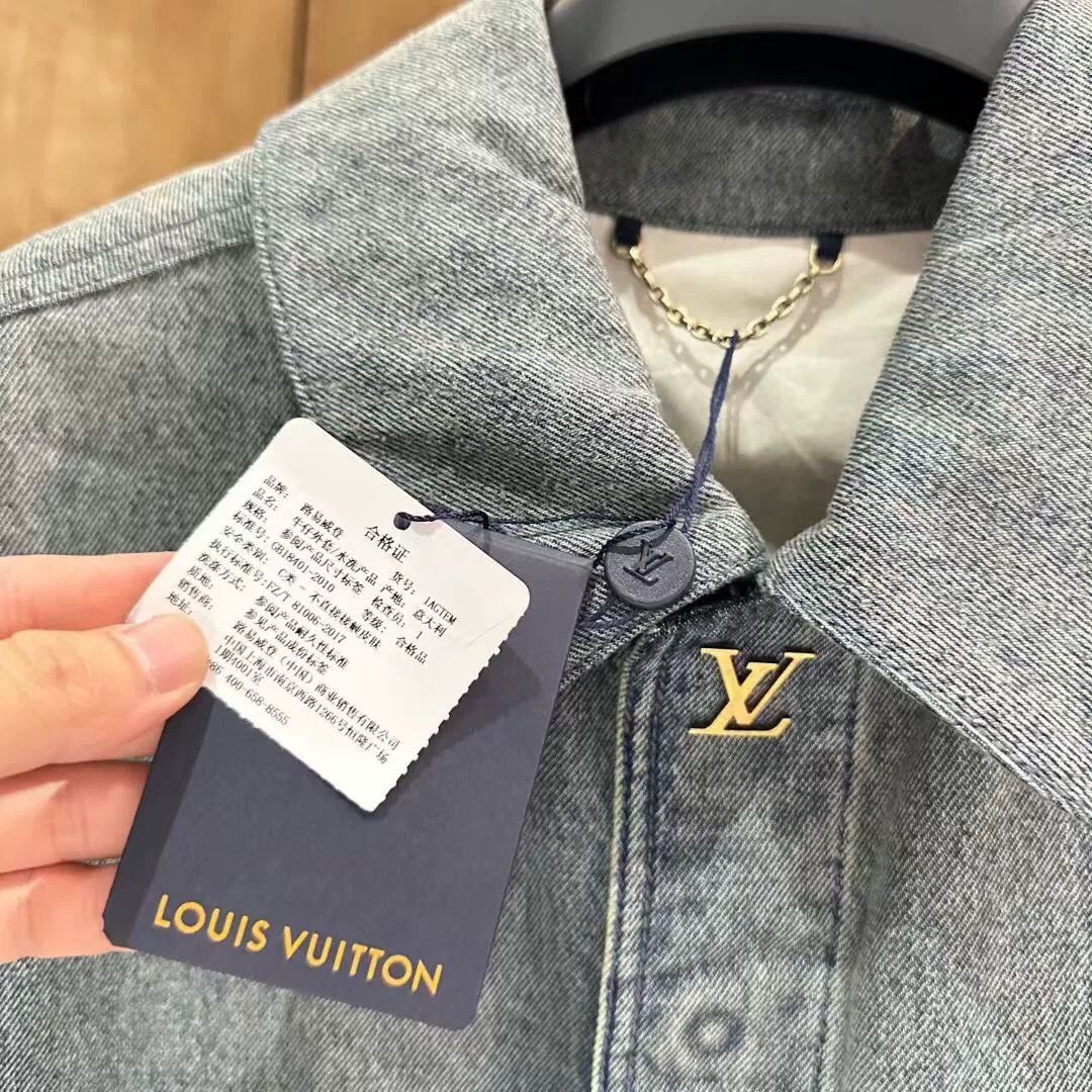 Louis Vuitton louis vuitton gray denim jacket for men Size US L / EU 52-54 / 3 - 3 Thumbnail
