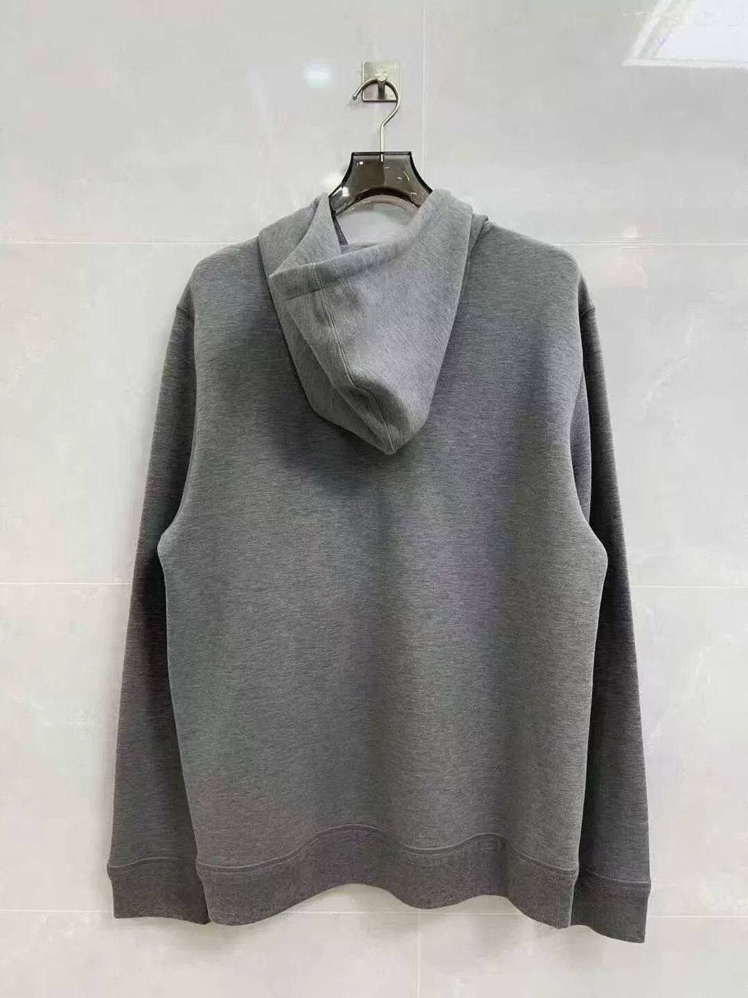 Louis Vuitton louis vuitton gray zip-up hoodie with logo Size US L / EU 52-54 / 3 - 5 Thumbnail