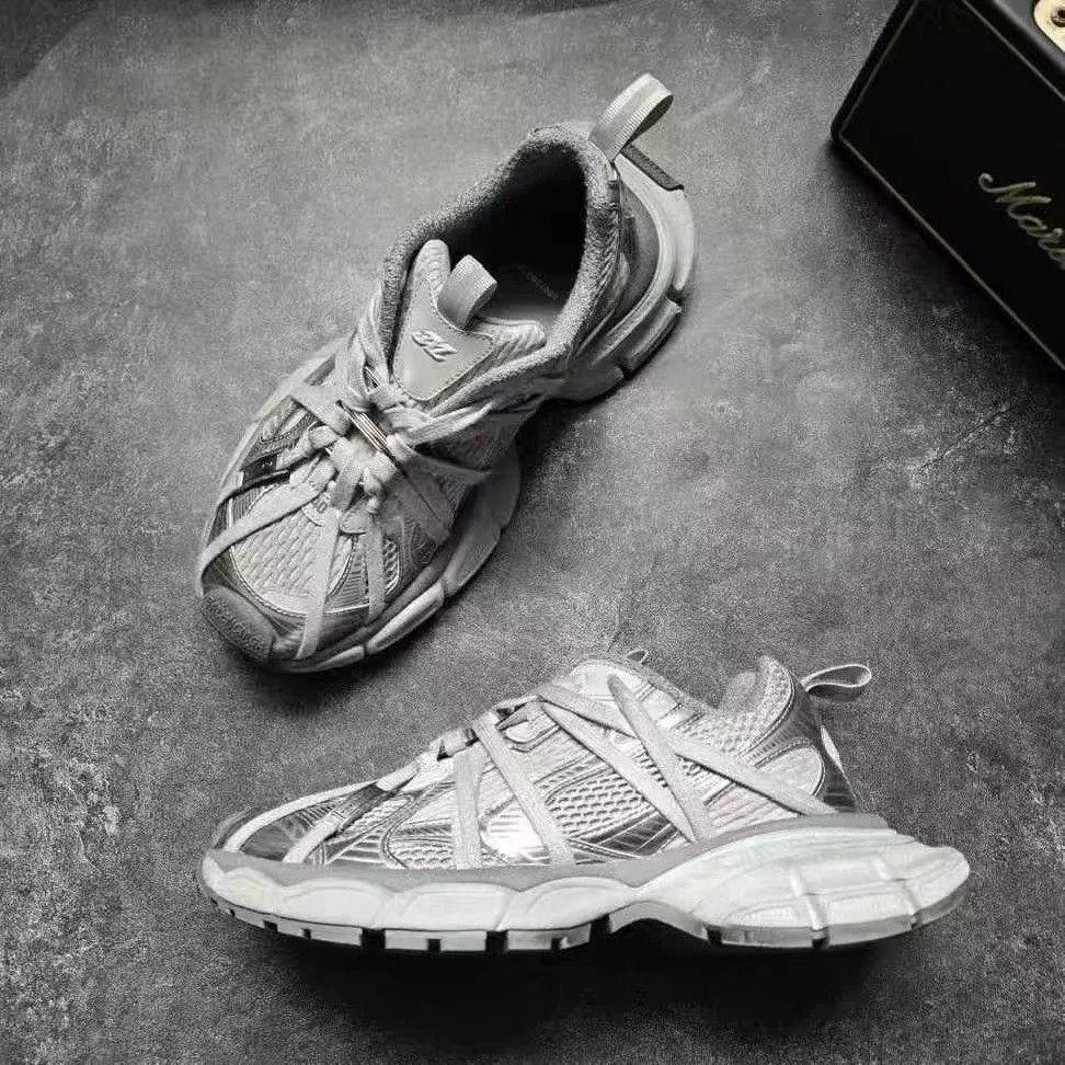 Balenciaga balenciaga 3xl gray sneaker with metal buckle Size US 9 / EU 42 - 4 Thumbnail