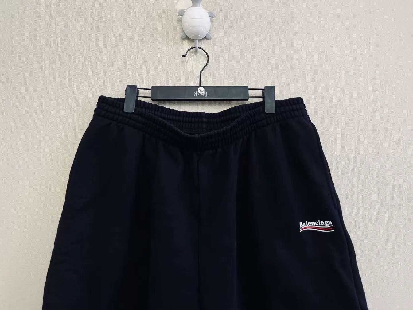 Balenciaga balenciaga black embroidered cola shorts men Size US 28 / EU 44 - 2 Thumbnail