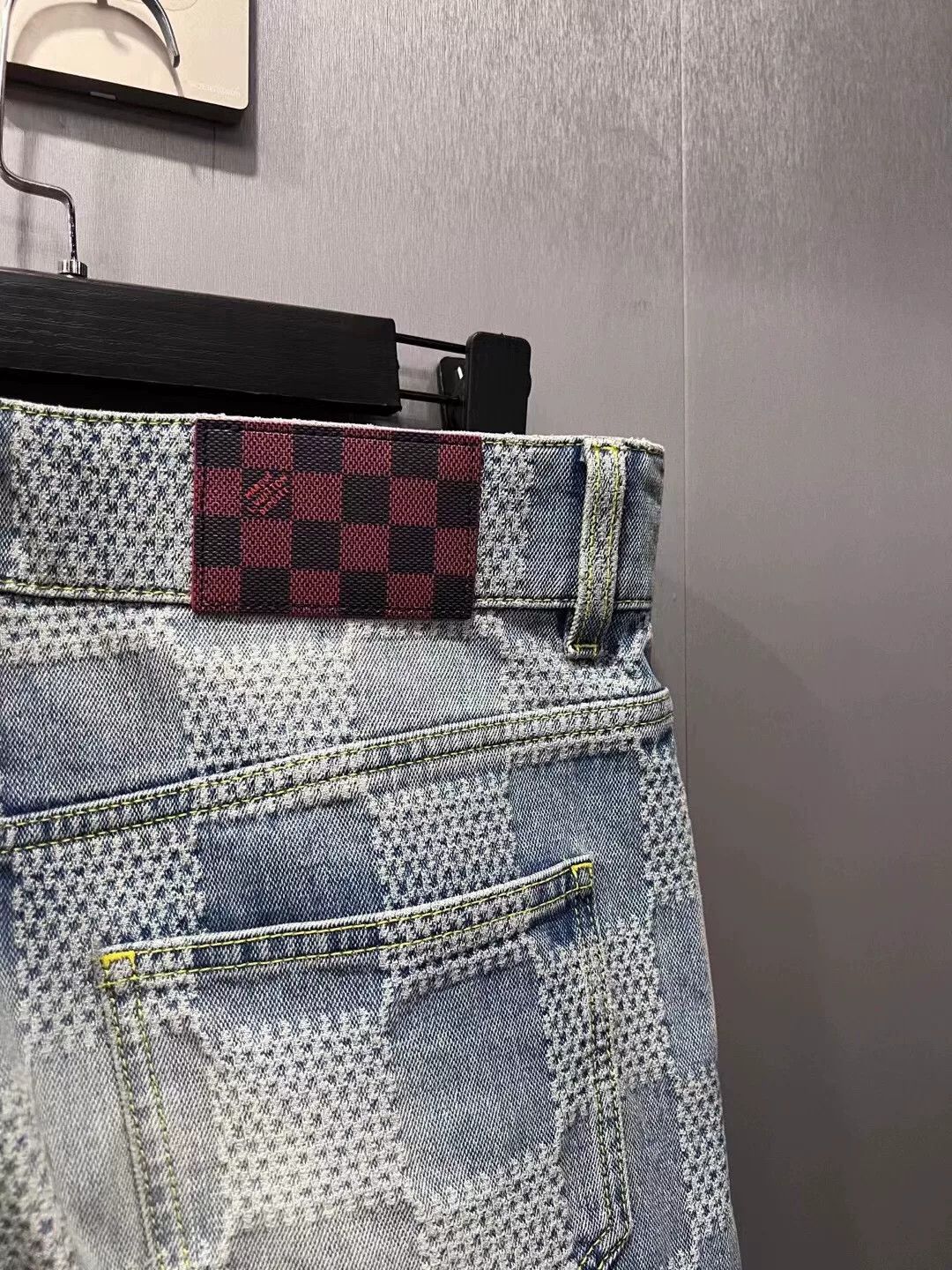 Louis Vuitton lv louis vuitton checkered logo denim pants Size US 30 / EU 46 - 4 Thumbnail