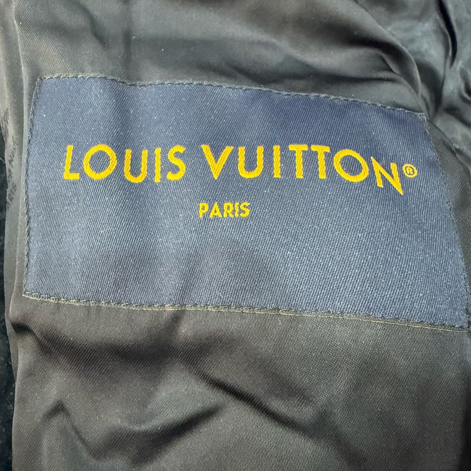 Louis Vuitton louis vuitton blue embroidered logo velvet jacket Size US L / EU 52-54 / 3 - 2 Thumbnail