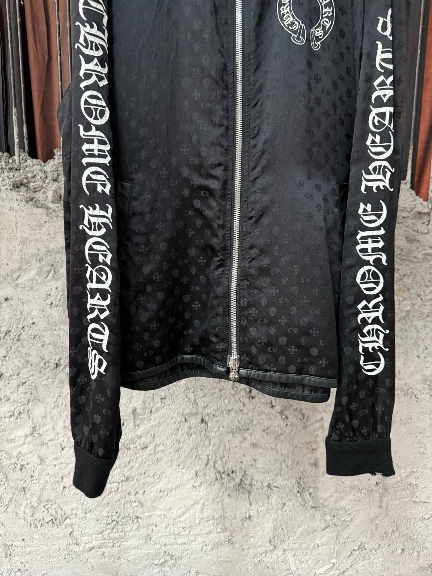 Chrome Hearts chrome hearts dark patterned jacket size m Size US M / EU 48-50 / 2 - 4 Thumbnail