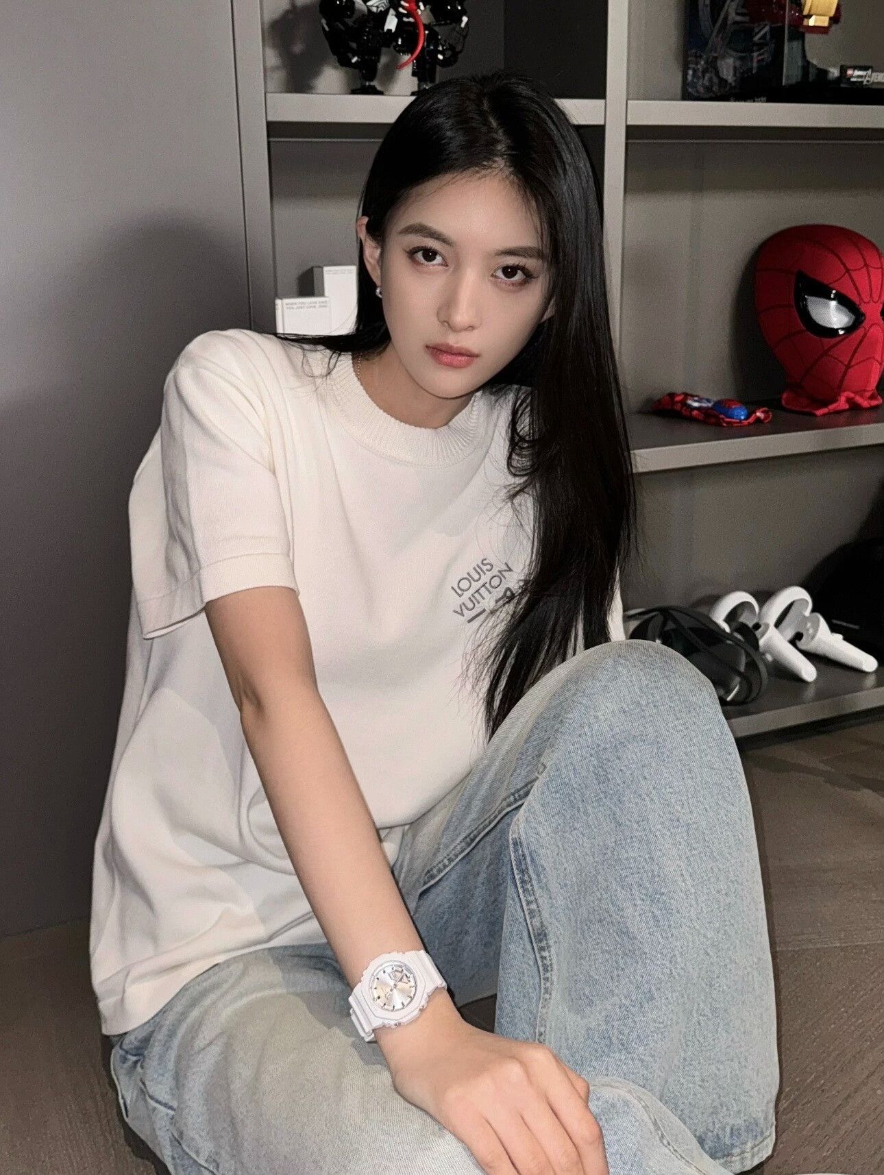 Louis Vuitton louis vuitton white embroidered logo knit tee Size US L / EU 52-54 / 3 - 8 Thumbnail