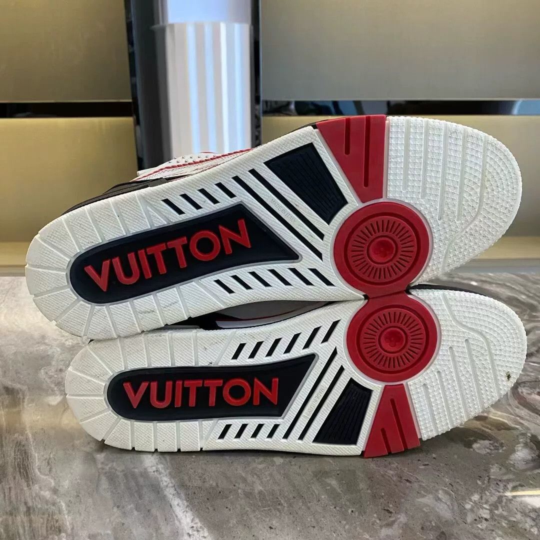 Louis Vuitton louis vuitton trainer shoes in red and black Size US 9.5 / EU 42-43 - 4 Thumbnail