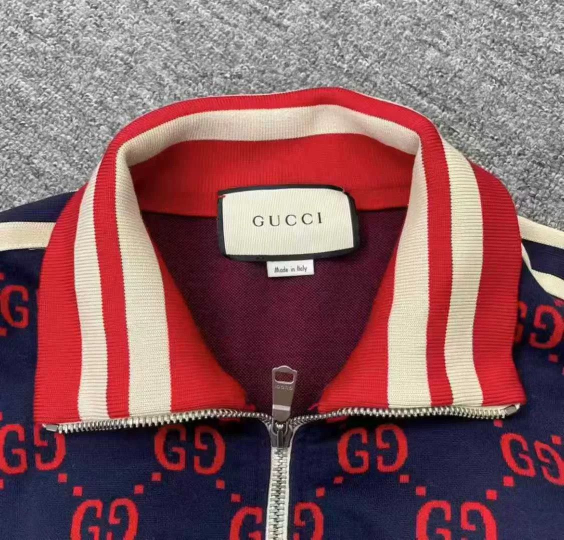 Gucci gucci red blue logo jacket size xl Size US XL / EU 56 / 4 - 3 Thumbnail