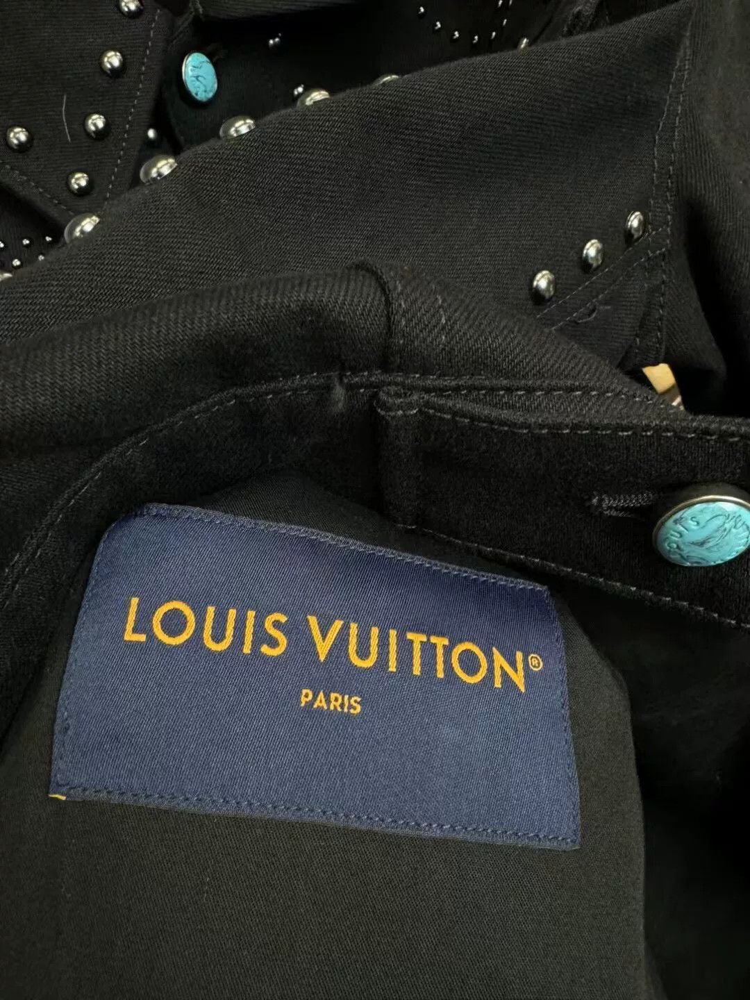 Louis Vuitton louis vuitton black studded denim jacket Size US L / EU 52-54 / 3 - 5 Thumbnail