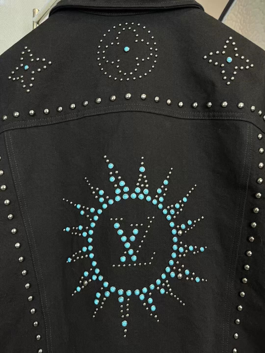 Louis Vuitton louis vuitton black studded denim jacket Size US L / EU 52-54 / 3 - 3 Thumbnail