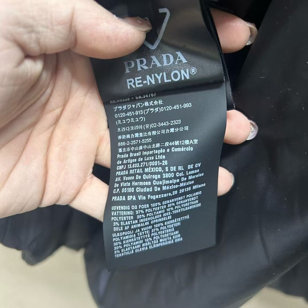 Prada prada black nylon jacket with triangle logo Size US M / EU 48-50 / 2 - 4 Thumbnail