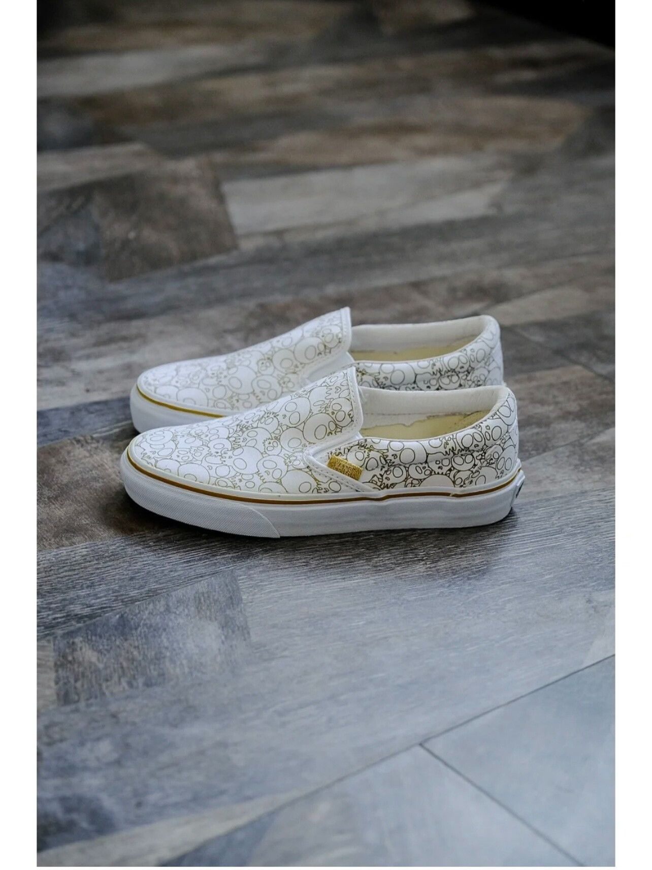 Vans Vans x Takashi Murakami Skull Sneakers Size US 5 / EU 37 - 3 Thumbnail
