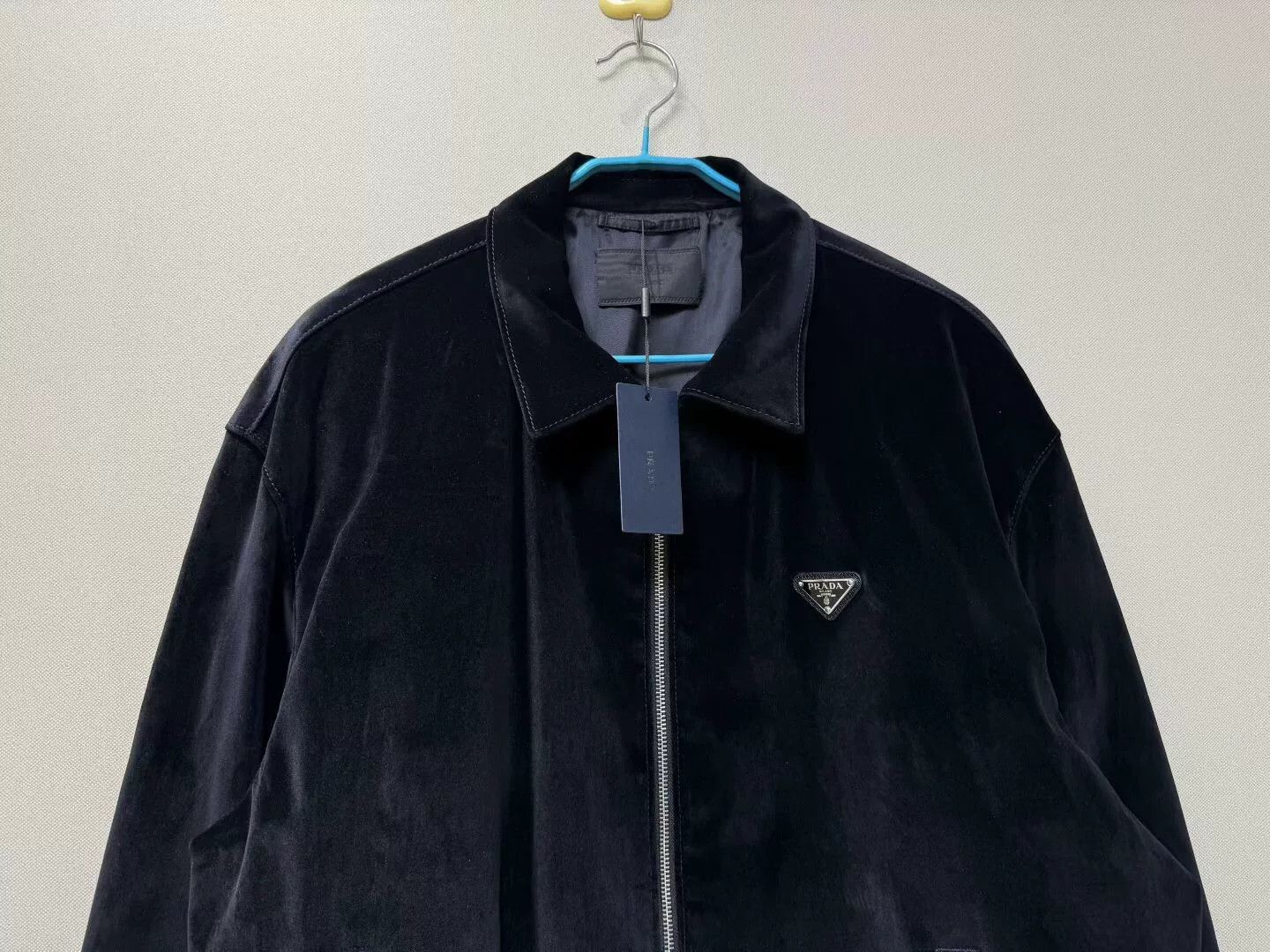 Prada prada black velvet zip jacket with logo Size US XXL / EU 58 / 5 - 2 Thumbnail