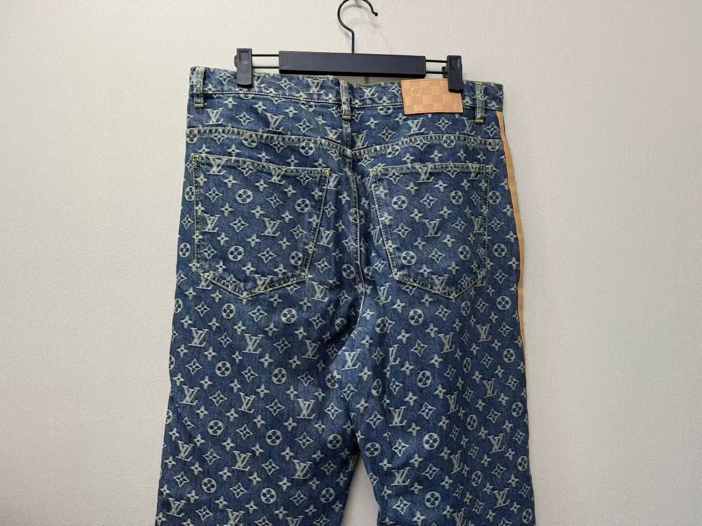 Louis Vuitton louis vuitton blue logo denim pants 32 Size US 32 / EU 48 - 5 Thumbnail