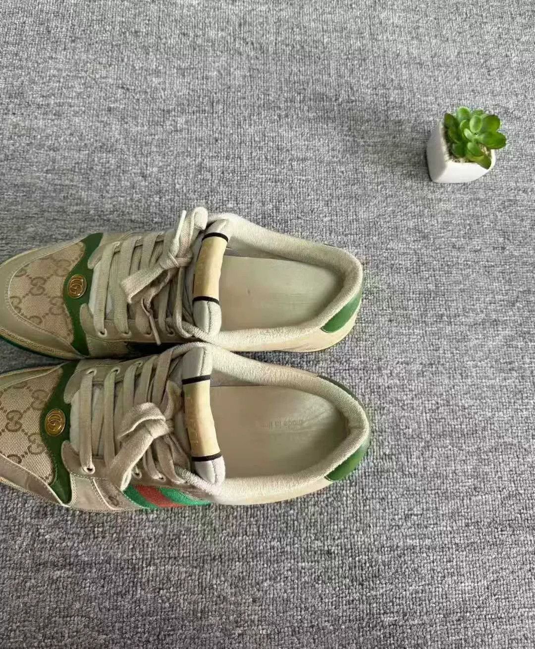 Gucci gucci bee dirty sneakers size 10 Size US 10 / EU 43 - 4 Thumbnail