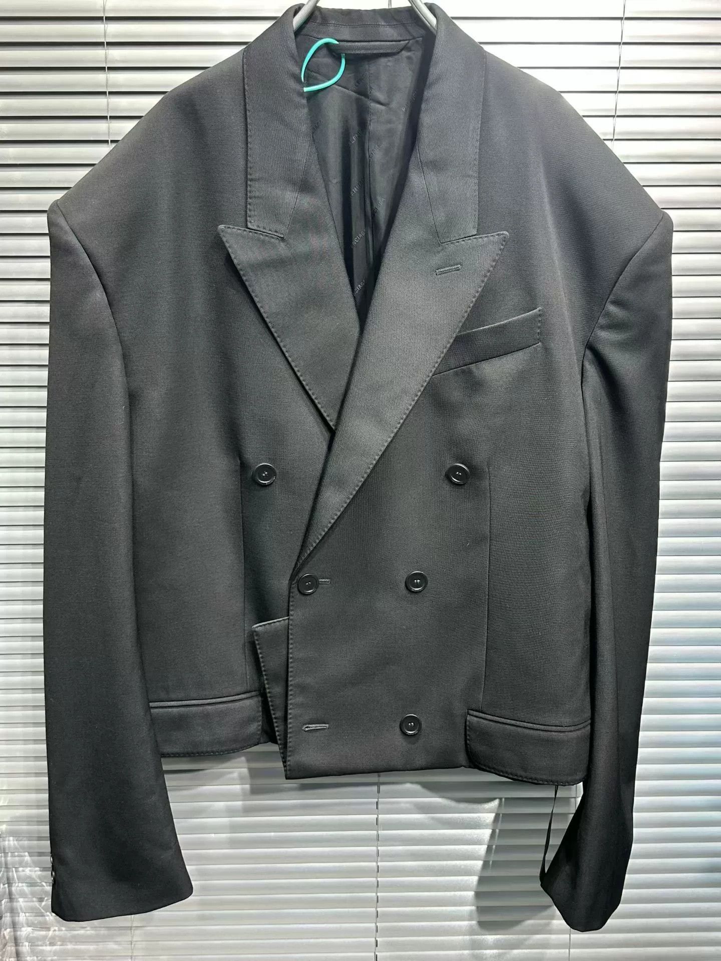 Balenciaga balenciaga black double-breasted suit jacket Size US M / EU 48-50 / 2 - 3 Thumbnail