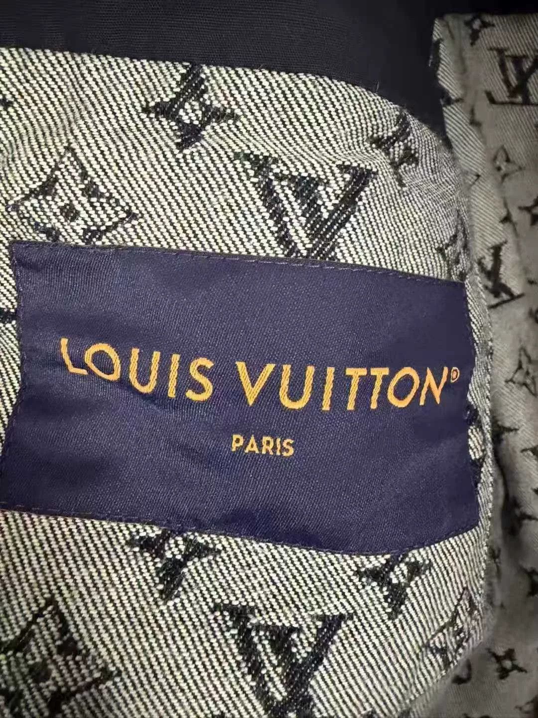 Louis Vuitton black logo print denim jacket by lv Size US L / EU 52-54 / 3 - 4 Thumbnail