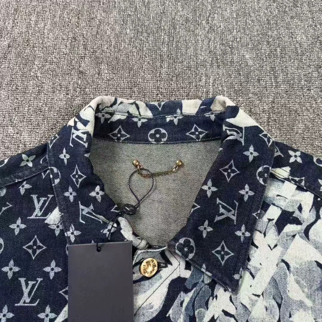 Louis Vuitton louis vuitton blue denim jacket with patterns Size US L / EU 52-54 / 3 - 6 Thumbnail