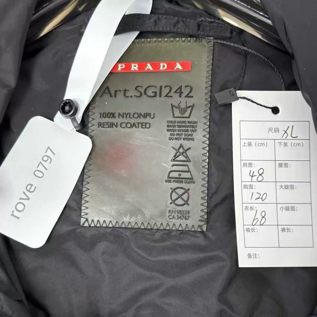 Prada prada black nylon coat with metal logo Size US XL / EU 56 / 4 - 2 Thumbnail