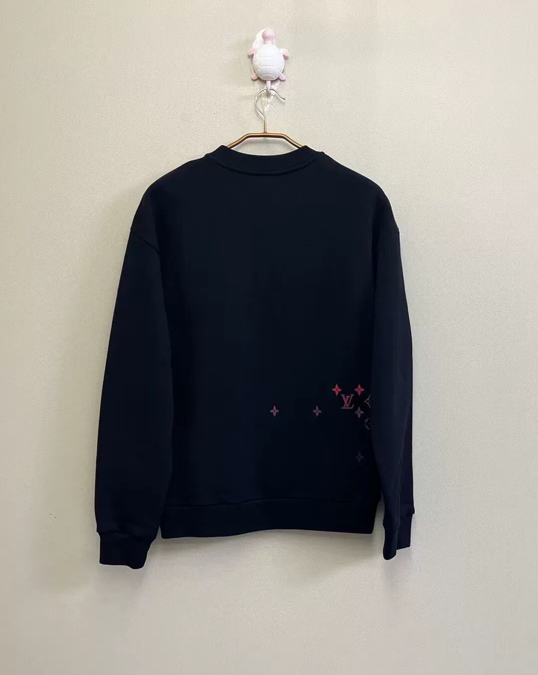 Louis Vuitton louis vuitton black embroidered logo sweatshirt Size US XS / EU 42 / 0 - 4 Thumbnail