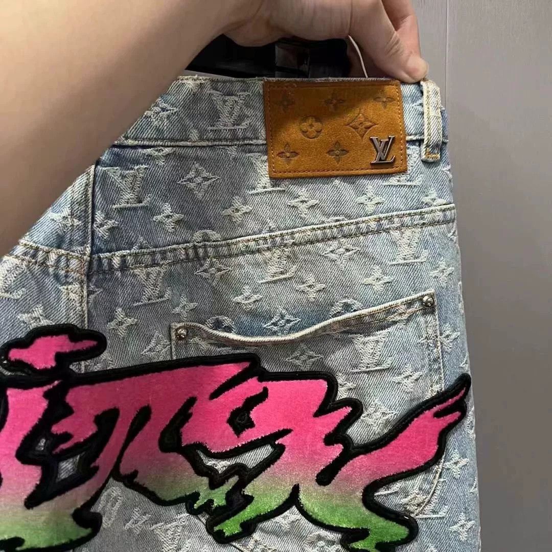 Louis Vuitton lv louis vuitton logo denim pants Size US 30 / EU 46 - 2 Thumbnail