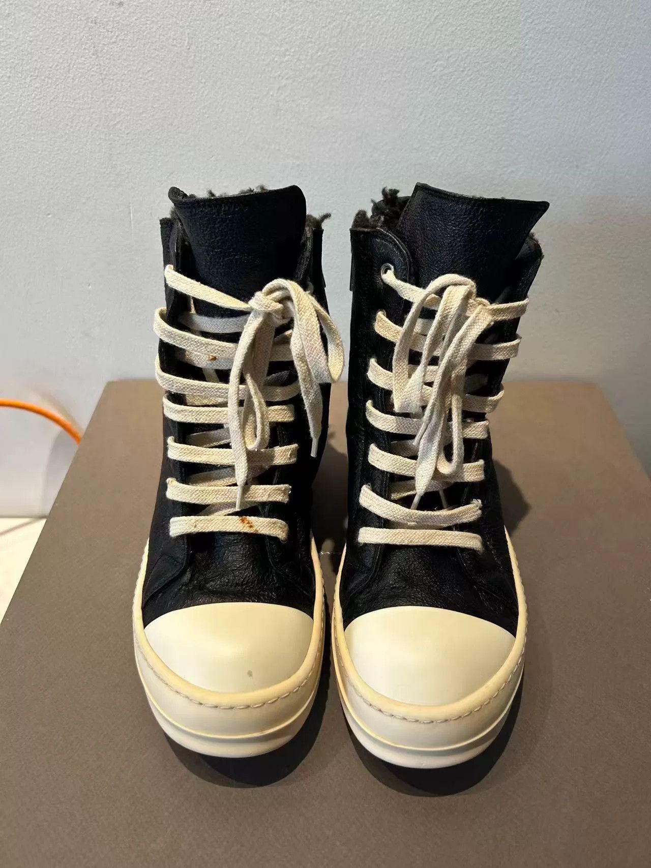 Rick Owens Rick Owens Black High-Top Sneakers Size US 7 / EU 40 - 2 Thumbnail