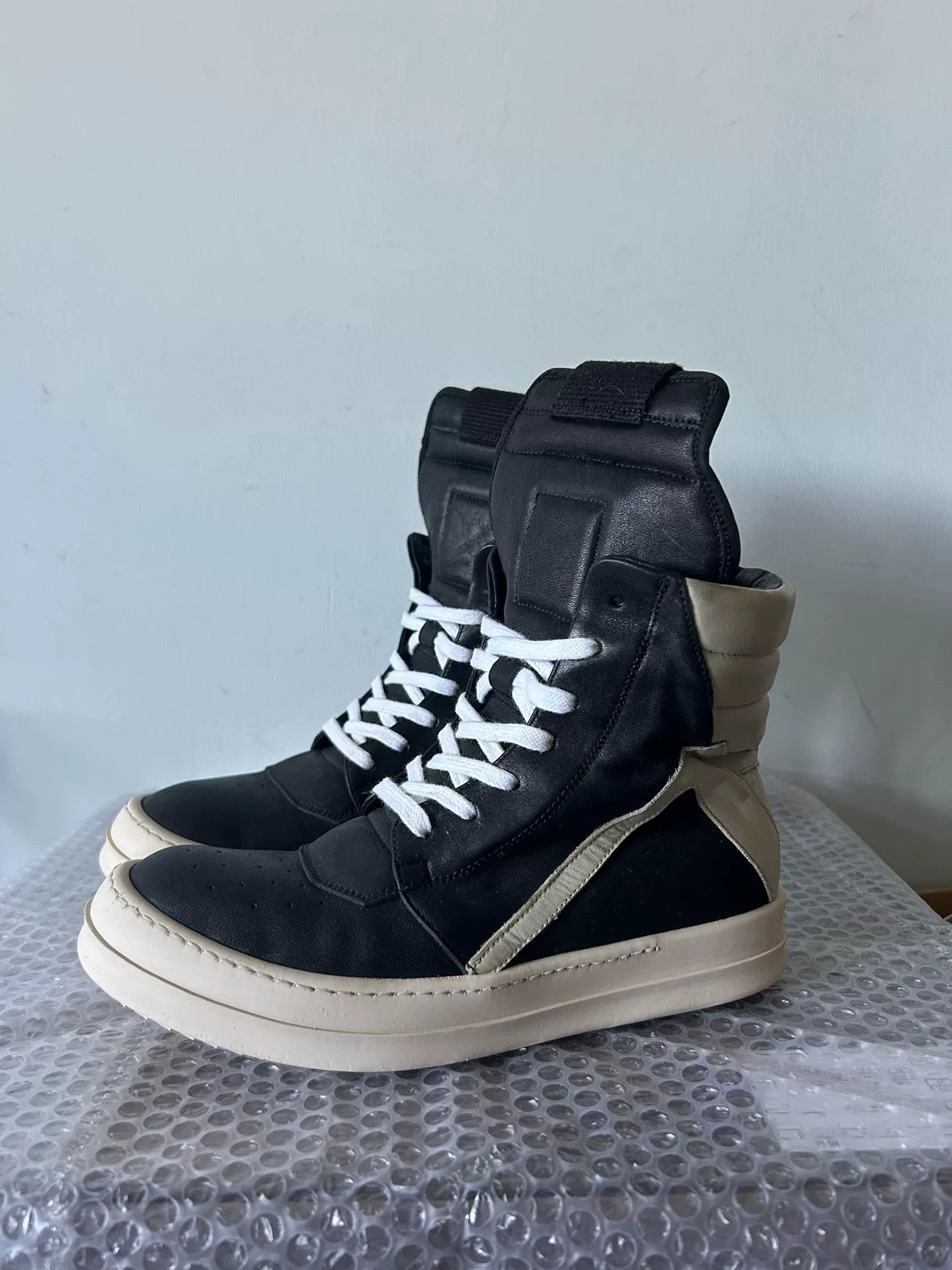 Rick Owens Rick Owens Triangle Leather Sneakers Size 38 Size US 5 / EU 37 - 3 Thumbnail
